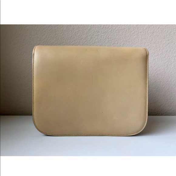 Authentic Celine Medium Box Bag in Beige - Picture 3 of 8